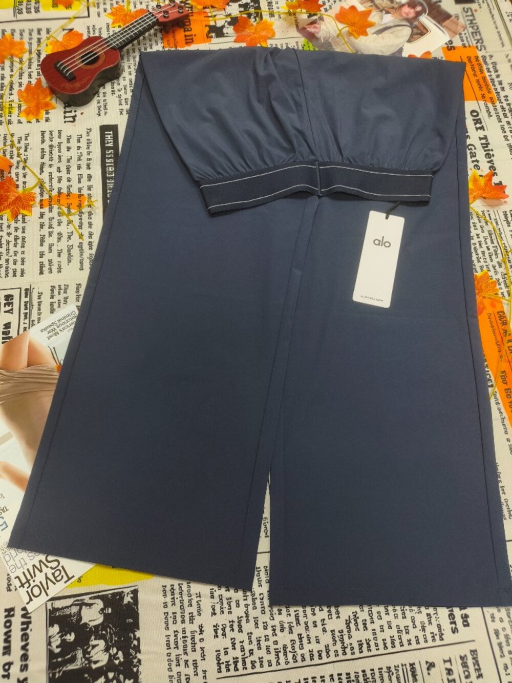30" Inseam Alo Yoga Versatile Relaxed Fit Trouser/Pants🍧Regular Navy Blue NWT🧊 - Picture 3 of 7